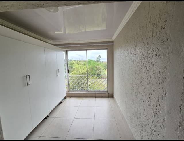 2 BEDROOM TOWNHOUSE FOR SALE IN MULBARTON